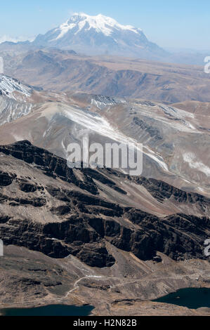Nevado Illimani, 6442m, ein Anden-Gipfel in der Cordillera Real außerhalb La Paz, Bolivien Stockfoto