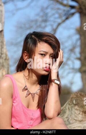 Filipina Modell im Richmond Park... Stockfoto