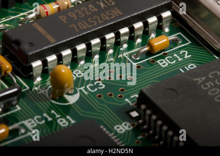Elektronischen Leiterplatte mit Komponenten Stockfoto