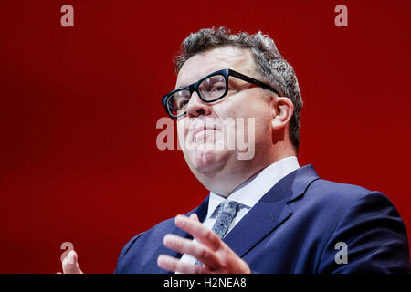 Party Arbeitskonferenz am 25.09.2016 in Liverpool ACC, Liverpool. Personen im Bild: Tom Watson MP, stellvertretender Vorsitzender, befasst sich die Konferenz auf den ersten Tag. Bild von Julie Edwards. Stockfoto