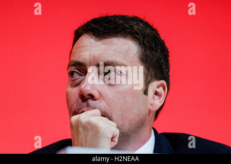 Party Arbeitskonferenz am 25.09.2016 in Liverpool ACC, Liverpool. Personen im Bild: Generalsekretär der Labour Party, hört Tom Watsons Rede am ersten Tag der Konferenz. Bild von Julie Edwards. Stockfoto