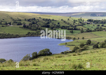 Semer Wasser und dem Weiler Countersett in Raydale in den Yorkshire Dales National park Stockfoto