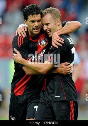 Michael Ballack jubelt nach seinem Tor Elfmetertor für Endergebnis 3: 0, mit Michal Kadlec, Fußball-Qualifikationsspiel für die UEFA Stockfoto