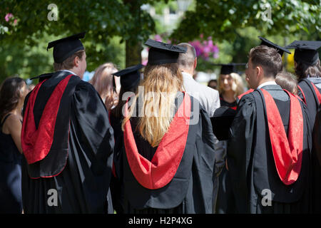 Studenten bei Abschlussfeier, Universität von westlich von England Stockfoto