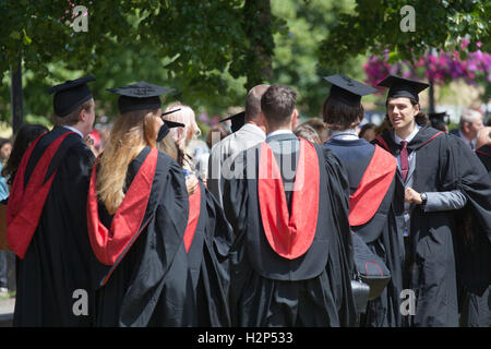 Studenten bei Abschlussfeier, Universität von westlich von England Stockfoto