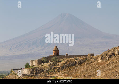 Khor Virap Kloster und den kleinen Berg Ararat, in Armenien. Stockfoto