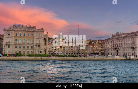 Piazza Dell Unita d ' Italia in Triest Stockfoto