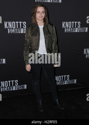 Buena Park, Kalifornien, USA. 30. September 2016. 30. September 2016 - Buena Park, Kalifornien. Joey King. Knotts Scary Farm Black Carpet Party statt auf Knotts Berry Farm. Bildnachweis: Birdie Thompson/AdMedia Credit: Birdie Thompson/AdMedia/ZUMA Draht/Alamy Live-Nachrichten Stockfoto