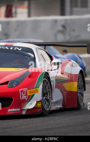 Barcelona, Spanien. 2. Oktober 2016. Der Ferrari 458 Italia GT3 Blancpain GT Sports Club von der AF-Team Drievn von Christoph Ulrich in Aktion während des Festival De La Velocidad de Barcelona auf dem Circuit Catalunya. Bildnachweis: Pablo Guillen/Alamy Live-Nachrichten Stockfoto