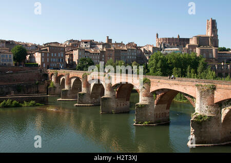 Brücke über den Fluss Tarn, Albi, Frankreich, Europa Stockfoto