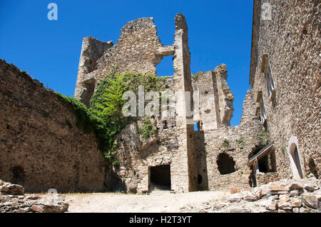 Ruinierte Burg Saissac, Aude, Languedoc-Roussillon, Frankreich, Europa Stockfoto