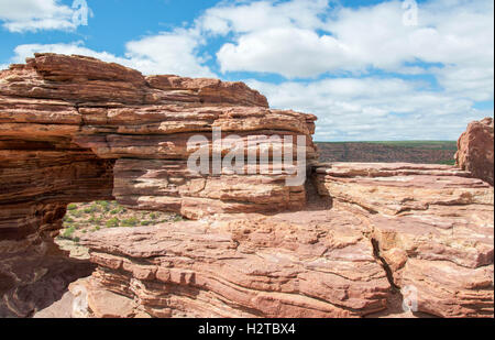 Der Rand der berüchtigten "Nature es Window" gemacht Sandsteinfelsen im Kalbarri National Park in Kalbarri, Western Australia. Stockfoto