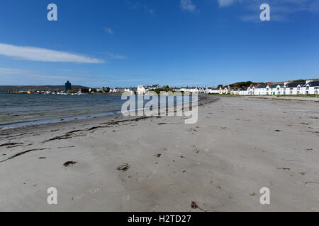 Isle of Islay, Schottland. Malerischen ruhigen Blick auf Port Ellen Waterfront, Frederick Crescent. Stockfoto