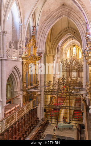 Innenraum der Kathedrale von Cuenca, Grill des Chores, Spanien Stockfoto