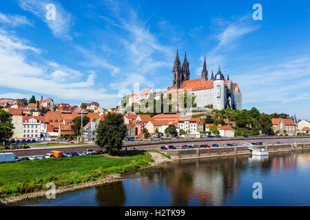 Die Albrechtsburg Schloss und Kathedrale betrachtet aus dem Fluss Elbe, Meißen, Sachsen, Deutschland Stockfoto