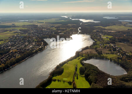 Luftaufnahme, See Mirow mit Burg Insel Mirow Müritz Seenplatte, Mecklenburg-Vorpommern, Deutschland, Europa, Luftbild Vogel Stockfoto