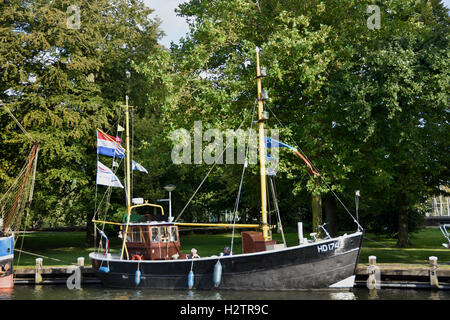 Alten Hafen Hafen Hoorn Niederlande Segelboot Schiff Stockfoto