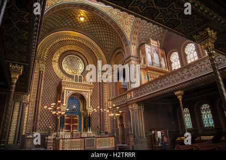 Innere der spanischen Synagoge auch das jüdische Museum Stockfoto