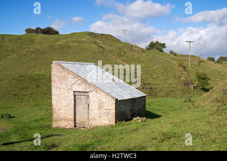 Einem alten Industriegebäude in einem stillgelegten Steinbruch in der Nähe von Frosterley, Weardale, Co. Durham, England, UK Stockfoto