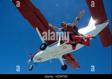 Tandemsprung aus einem Quest Kodiak Stockfoto