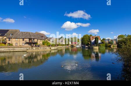 Folly Brücke im Bild von den Ufern des Flusses Themse (Thames Path) in Oxford, Großbritannien Stockfoto