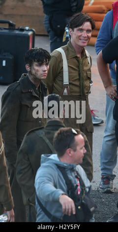 Christopher Nolan ist weiterhin der Film Dünkirchen im Hafen von Weymouth zu Filmen.  Mitwirkende: Cillian Murphy wo: Weymouth, Großbritannien wenn: 28. Juli 2016 Stockfoto