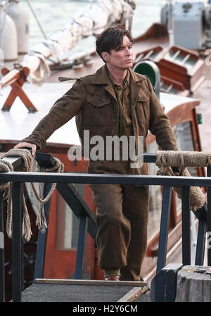 Christopher Nolan wird fortgesetzt, um den film "Dünkirchen" im Hafen von Weymouth.  Mitwirkende: Cillian Murphy wo: Weymouth, Großbritannien wenn: 28. Juli 2016 Stockfoto