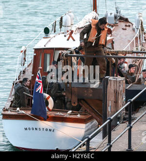 Christopher Nolan wird fortgesetzt, um den film "Dünkirchen" im Hafen von Weymouth.  Mitwirkende: Harry Styles wo: Weymouth, Großbritannien wenn: 28. Juli 2016 Stockfoto