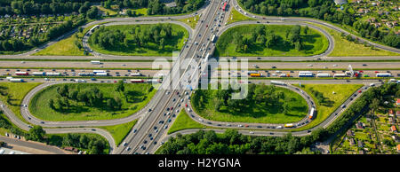 Luftbild, Stau, Stau auf der A59 und A40 Autobahn, Autobahn, Duisburg, Ruhrgebiet Stockfoto