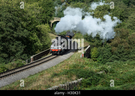 Standard-Tanknummer 80136 am Darnholme während der walisischen Herbst-Dampf-Gala auf der NYMR North Yorkshire Moors Railway. Stockfoto