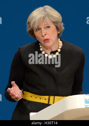 Alternative Ernte Premierminister Theresa May spricht auf der Konferenz der konservativen Partei im ICC in Birmingham. Stockfoto