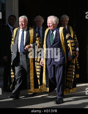 London, UK. 3. Oktober 2016. Richter kommen beim jährlichen Richter Service im Westminster Abbey, London, UK. Foto: siehe Li/Alamy Live News Stockfoto