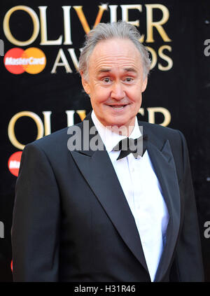 Nigel Planer kümmert sich Laurence Olivier Awards am Royal Opera House in London, England am 13. April 2014 Stockfoto