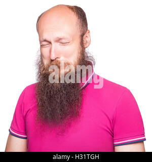 Porträt von ein trauriger kahl, bärtiger Mann Weinen, isolierten auf weißen Hintergrund. Stockfoto