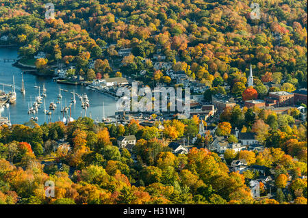 Landschaft von Camden, Maine im Herbst. Stockfoto