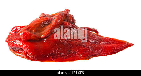 Geröstete Paprika in Olivenöl isoliert auf weißem Hintergrund mit Beschneidungspfad enthalten Stockfoto