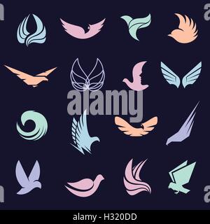 Isolierte abstrakte bunte Vögel und Schmetterlinge Flügel mit Federn-Logo auf schwarzem Hintergrund gesetzt. Flug-Logo-Sammlung. Luft-Symbole. Vektor-Illustration. Adler, Taube, Hawk Silhouette. Stock Vektor