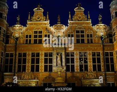 Polen. Danzig. Riesiges Waffenarsenal. 17. centry. Manierismus. Der Architekt Anthony van Obbergen (1543-1611). Nachtansicht. Stockfoto