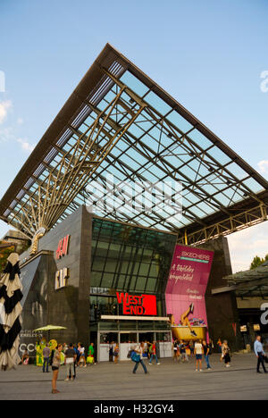 Westend City Center Shopping Mall, Ujlipotvaros, Budapest, Ungarn, Europa Stockfoto