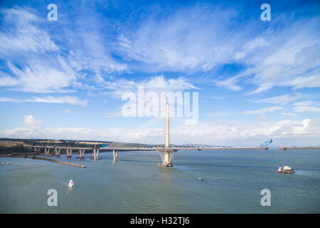 Bau der neuen Queensferry Crossing über den Firth of Forth in Schottland. Stockfoto