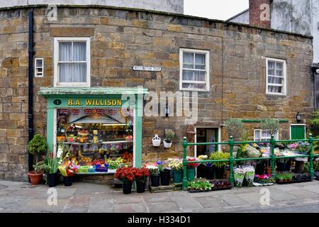 Traditionelle Gemüse- und Obstladen in Whitby North Yorkshire England UK Stockfoto