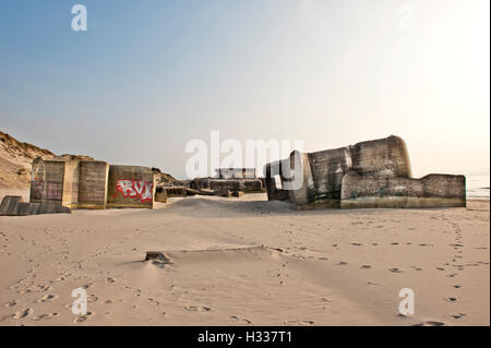 Deutsche Bunker aus dem 2. Weltkrieg, Atlantikwall, auf den Strand von Loekken, Nord-Jütland, Dänemark Stockfoto