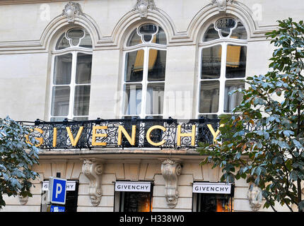 Givenchy-zentrale und Store George V Avenue Paris Frankreich Stockfoto