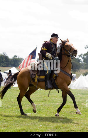 Unionssoldaten auf dem Schlachtfeld von American Civil War reenactment Stockfoto