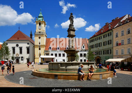 Altes Rathaus Mit Stadtmuseum Auf Dem Hauptplatz in Bratislava, Westslowakei, Slowakische Republik Stockfoto