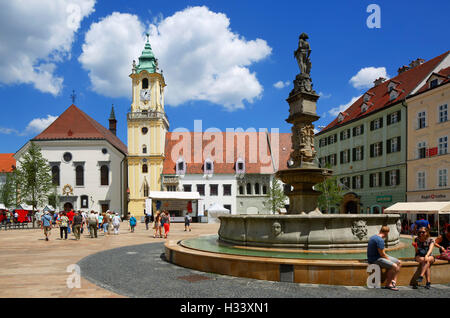 Altes Rathaus Mit Stadtmuseum Auf Dem Hauptplatz in Bratislava, Westslowakei, Slowakische Republik Stockfoto