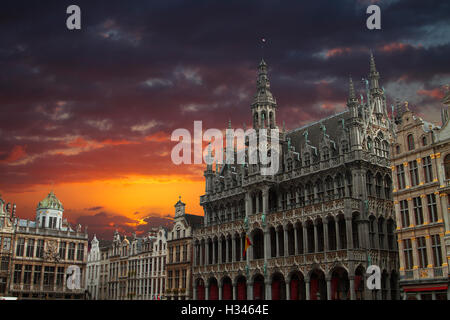 Brüssel Grand Place. Am Abend in der alten Stadt in Europa Stockfoto