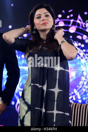 Bollywood-Sänger Kanika Kapoor während der NDTV Jugend für Change-Ereignis in New Delhi, Indien am 17. September 2016. Stockfoto