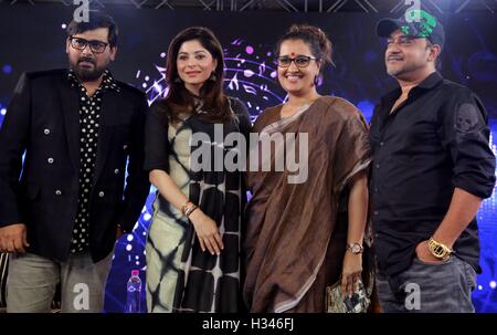 Bollywood Musik Komponist Wajid Ali Kanika Kapoor Kausar Munir Komponist Sajid Ali NDTV Youth for Change-Ereignis Neu-Delhi Stockfoto