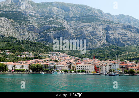 Makarska Kroatien eines der Badeort Städte für Touristen Sonnen Stockfoto